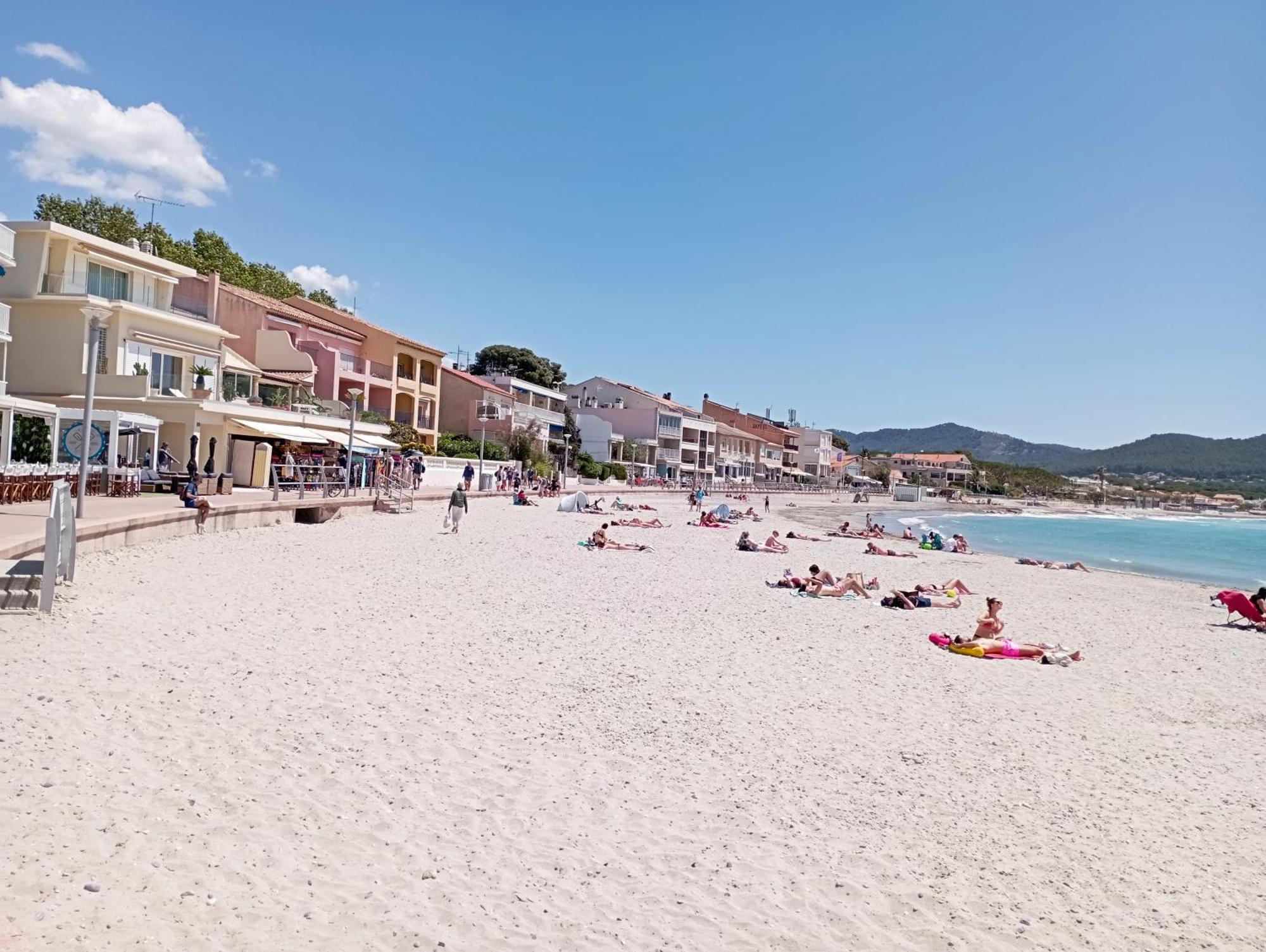 Bel Appartement Bord De Mer A St Cyr Sur Mer Saint-Cyr-sur-Mer Exterior foto